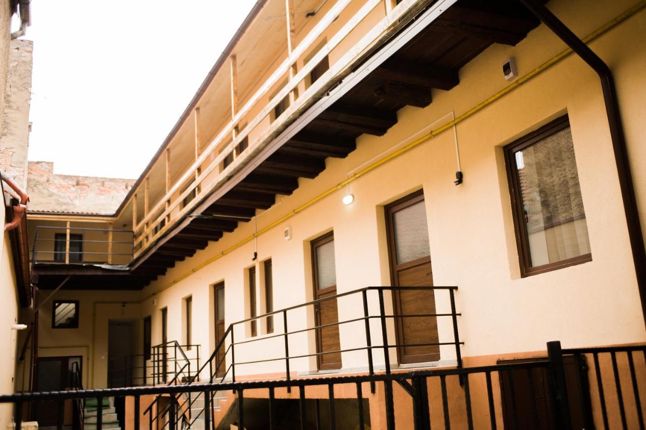 Ullysses Guest House Брашов Экстерьер фото