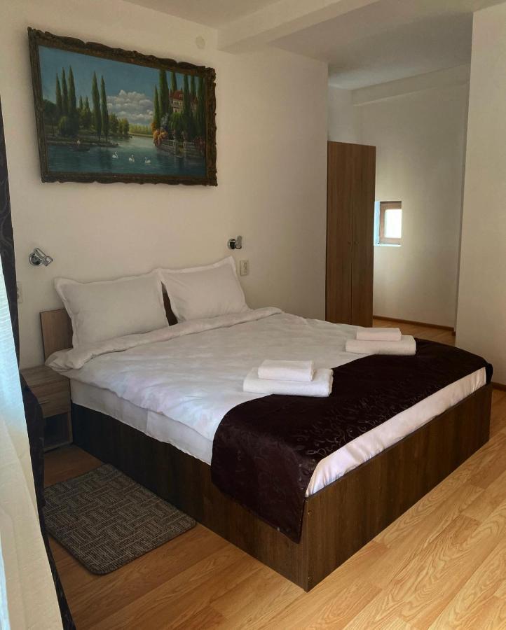 Ullysses Guest House Брашов Экстерьер фото